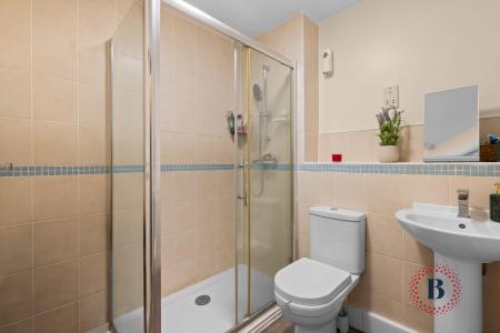 2 bedroom Flat for sale in Frances Havergal Close, Leamington Spa