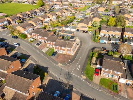 4 bedroom End of terrace house for sale in Rowley Road, Whitnash, Leamington Spa
