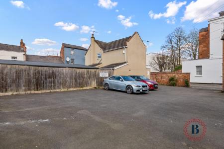 1 bedroom Apartment for sale in Willes Road, Leamington Spa