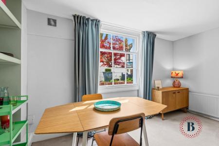 1 bedroom Apartment for sale in Willes Road, Leamington Spa