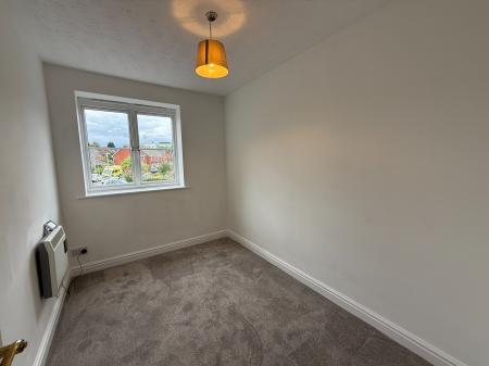 2 bedroom Flat to let in Frances Havergal Close, Leamington Spa, CV31