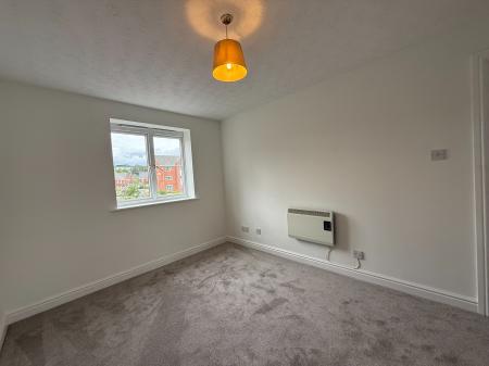 2 bedroom Flat to let in Frances Havergal Close, Leamington Spa, CV31
