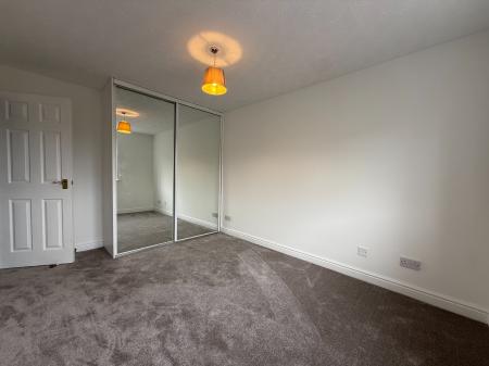 2 bedroom Flat to let in Frances Havergal Close, Leamington Spa, CV31