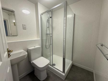 2 bedroom Flat to let in Frances Havergal Close, Leamington Spa, CV31