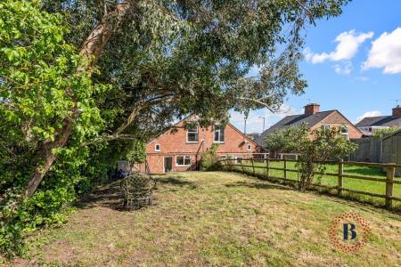 2 bedroom Semi-detached house for sale in Prospect Road, Leamington Spa