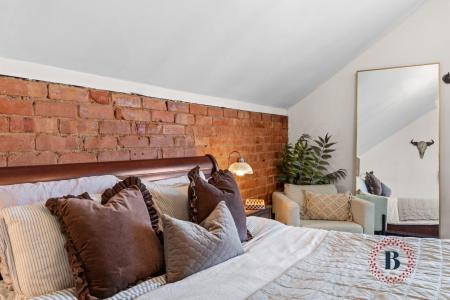 2 bedroom Semi-detached house for sale in Prospect Road, Leamington Spa