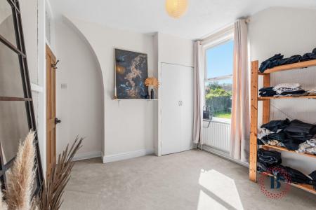 2 bedroom Semi-detached house for sale in Prospect Road, Leamington Spa