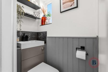 2 bedroom Semi-detached house for sale in Prospect Road, Leamington Spa