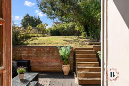 2 bedroom Semi-detached house for sale in Prospect Road, Leamington Spa