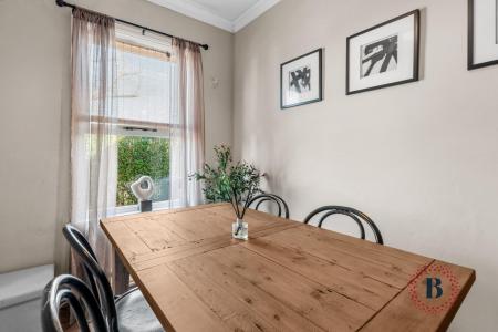 2 bedroom Semi-detached house for sale in Prospect Road, Leamington Spa