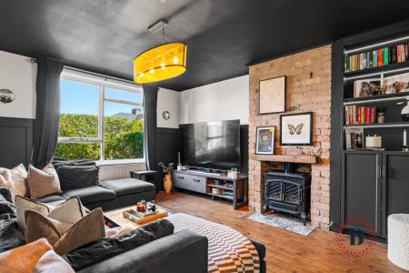 2 bedroom Semi-detached house for sale in Prospect Road, Leamington Spa