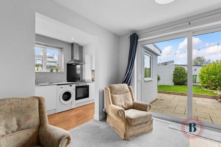 2 bedroom Semi-detached bungalow for sale in Court Close, Bishops Tachbrook, Leamington Spa