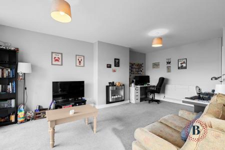 2 bedroom Semi-detached bungalow for sale in Court Close, Bishops Tachbrook, Leamington Spa