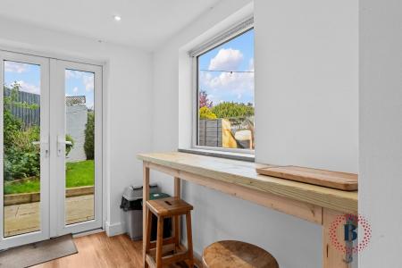 2 bedroom Semi-detached bungalow for sale in Court Close, Bishops Tachbrook, Leamington Spa