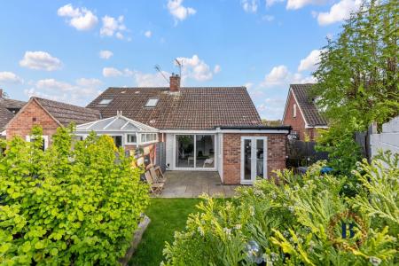 2 bedroom Semi-detached bungalow for sale in Court Close, Bishops Tachbrook, Leamington Spa
