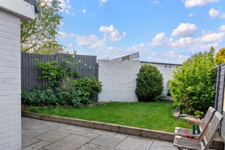 2 bedroom Semi-detached bungalow for sale in Court Close, Bishops Tachbrook, Leamington Spa