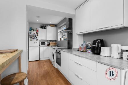 2 bedroom Semi-detached bungalow for sale in Court Close, Bishops Tachbrook, Leamington Spa