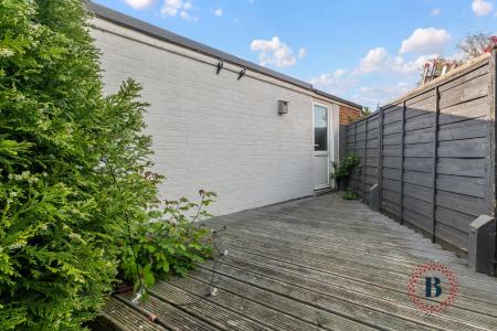 2 bedroom Semi-detached bungalow for sale in Court Close, Bishops Tachbrook, Leamington Spa