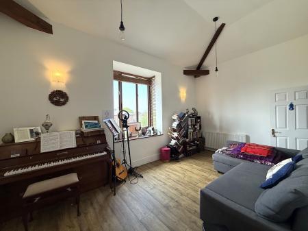 1 bedroom Flat to let in Bell Court, The Maltings, Lillington Ave, Leamington Spa, CV32