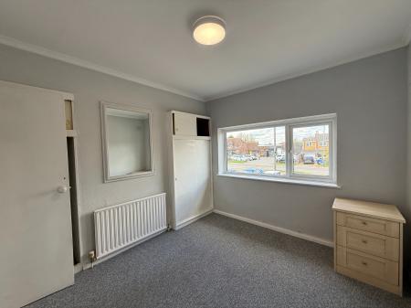 2 bedroom Flat to let in Rugby Road, Cubbington, CV32