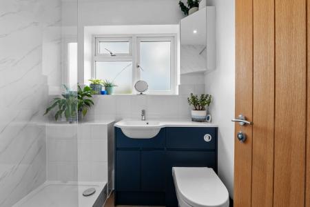 2 bedroom Apartment for sale in St. Johns Court, Warwick
