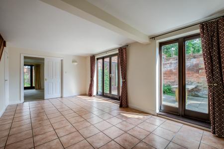 4 bedroom Detached house to let in Kenilworth Road, Leamington Spa, CV32