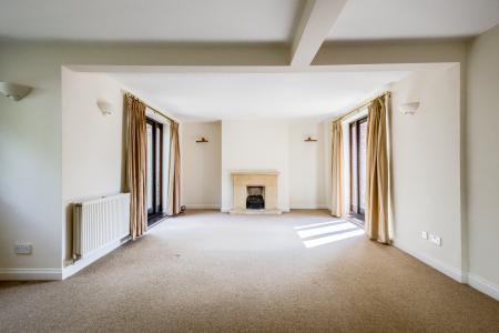 4 bedroom Detached house to let in Kenilworth Road, Leamington Spa, CV32
