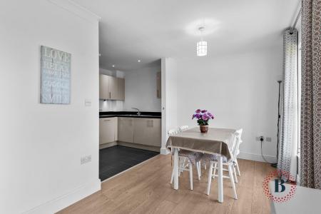 2 bedroom Apartment for sale in Andrews Close, Warwick