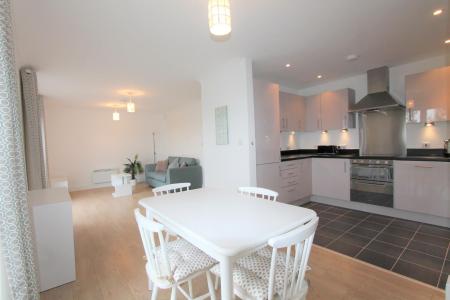 2 bedroom Apartment for sale in Andrews Close, Warwick