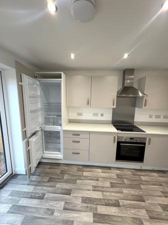 3 bedroom Semi-detached house to let in Glade Way, Bishops Tachbrook, CV33