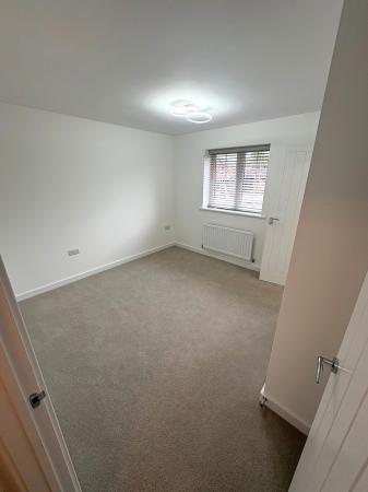 3 bedroom Semi-detached house to let in Glade Way, Bishops Tachbrook, CV33