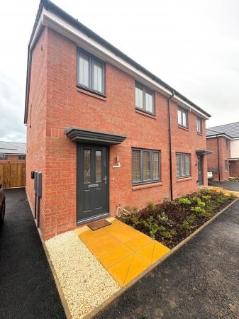 Glade Way, Bishops Tachbrook, CV33