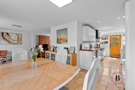 3 bedroom Semi-detached house for sale in Keytes Lane, Barford