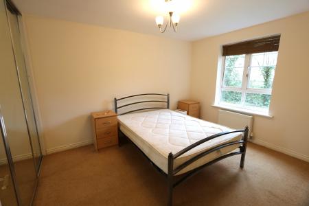 1 bedroom Flat to let in Ansell Court, Ansell Way, Saltisford Gat, Warwick, CV34