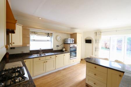 3 bedroom Duplex to let in Avenue Road, Leamington Spa, CV31