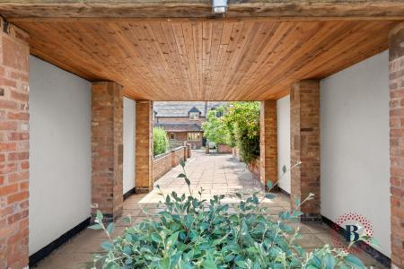 2 bedroom Cottage for sale in Cedar Tree Farm, Fosse Way, Radford Semele, Leamington Spa