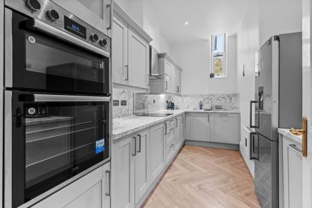 2 bedroom Flat to let in Northumberland Road, Leamington Spa, CV32