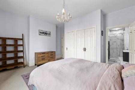 2 bedroom Flat to let in Northumberland Road, Leamington Spa, CV32