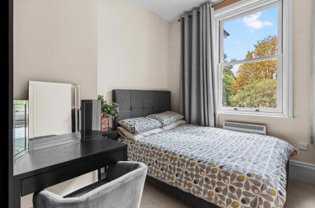 2 bedroom Flat to let in Northumberland Road, Leamington Spa, CV32