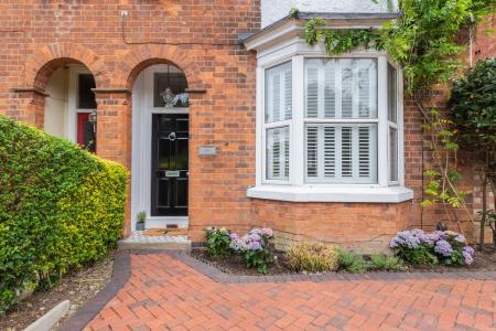 5 bedroom Semi-detached house for sale in Tachbrook Road, Leamington Spa