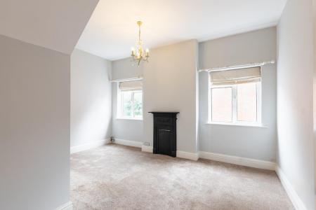 5 bedroom Semi-detached house for sale in Tachbrook Road, Leamington Spa