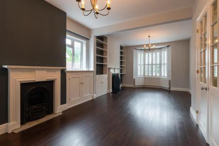 5 bedroom Semi-detached house for sale in Tachbrook Road, Leamington Spa