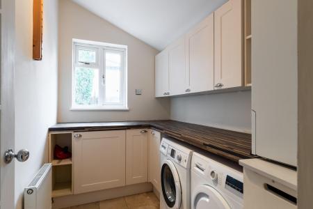 5 bedroom Semi-detached house for sale in Tachbrook Road, Leamington Spa