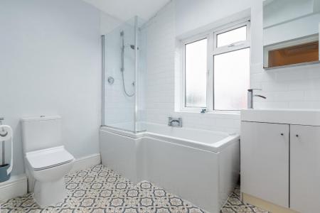 5 bedroom Semi-detached house for sale in Tachbrook Road, Leamington Spa