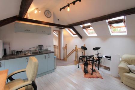 1 bedroom Flat to let in William Street, Leamington Spa, CV32