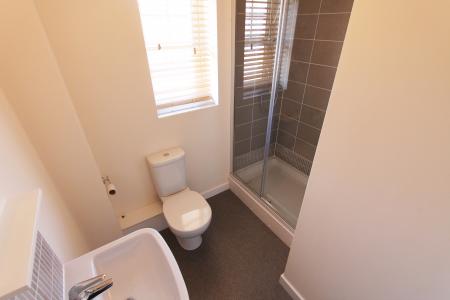 4 bedroom Detached house to let in Macaulay Road, Bishops Itchington, CV47