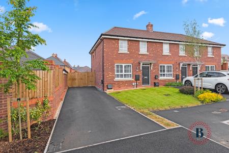 3 bedroom Semi-detached house to let in Logan Walk, Upper Lighthorne, CV33