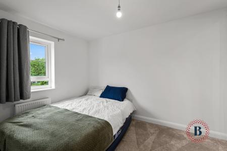 3 bedroom Semi-detached house to let in Logan Walk, Upper Lighthorne, CV33