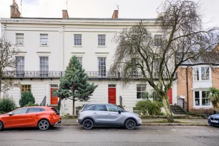 1 bedroom Flat to let in Leam Terrace, Leamington Spa, CV31
