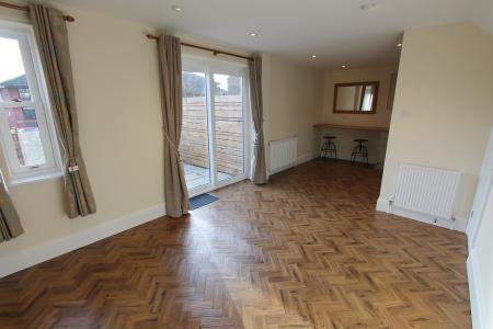 2 bedroom Terraced House to let in Edward Street, Leamington Spa, CV32